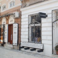 The Bazerdžan store front